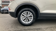 Volkswagen T-Roc 1.5 TSI Life 5dr Petrol Hatchback